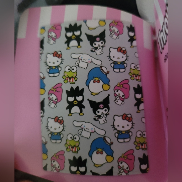 Hello Kitty And Friends Gray Blanket NEW 60x70 HTF Brand New With Tags "Last 2" - Picture 5 of 5